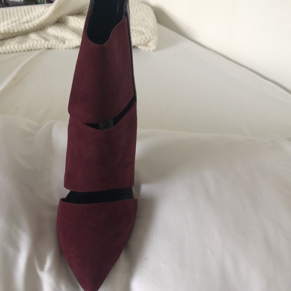 Burgundy Booties by Steve Madden. Black leather on the back. - Picture 2 of 3